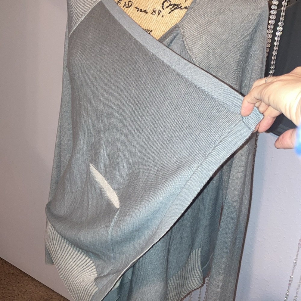 Cabi 100%Cotton Cardigan - Picture 9 of 16